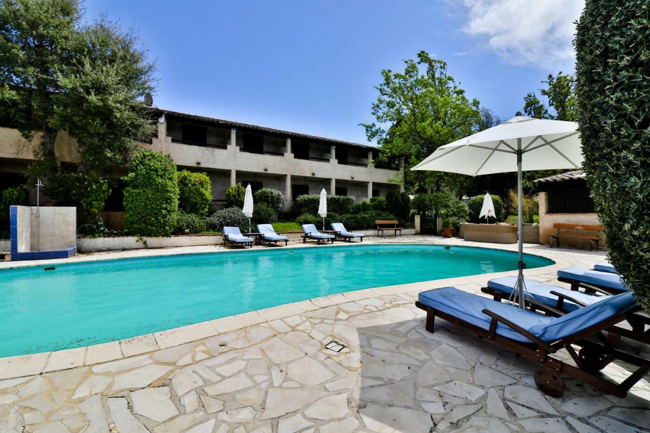 L'Estirado Des Adrets Hotel Les Adrets-de-l'Estérel Buitenkant foto