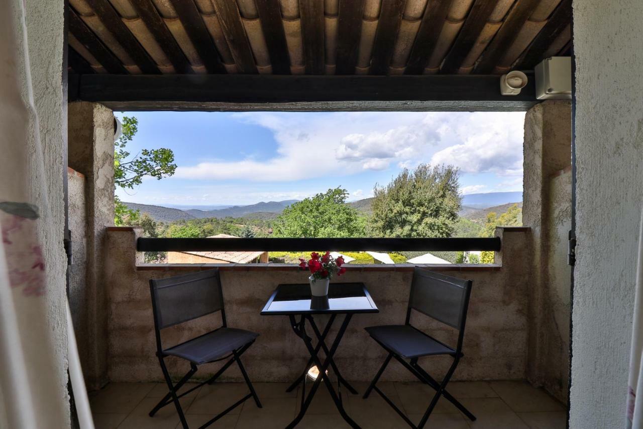 L'Estirado Des Adrets Hotel Les Adrets-de-l'Estérel Buitenkant foto